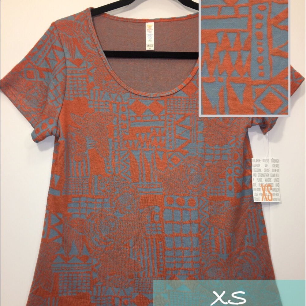 Lularoe Classic T BNWT